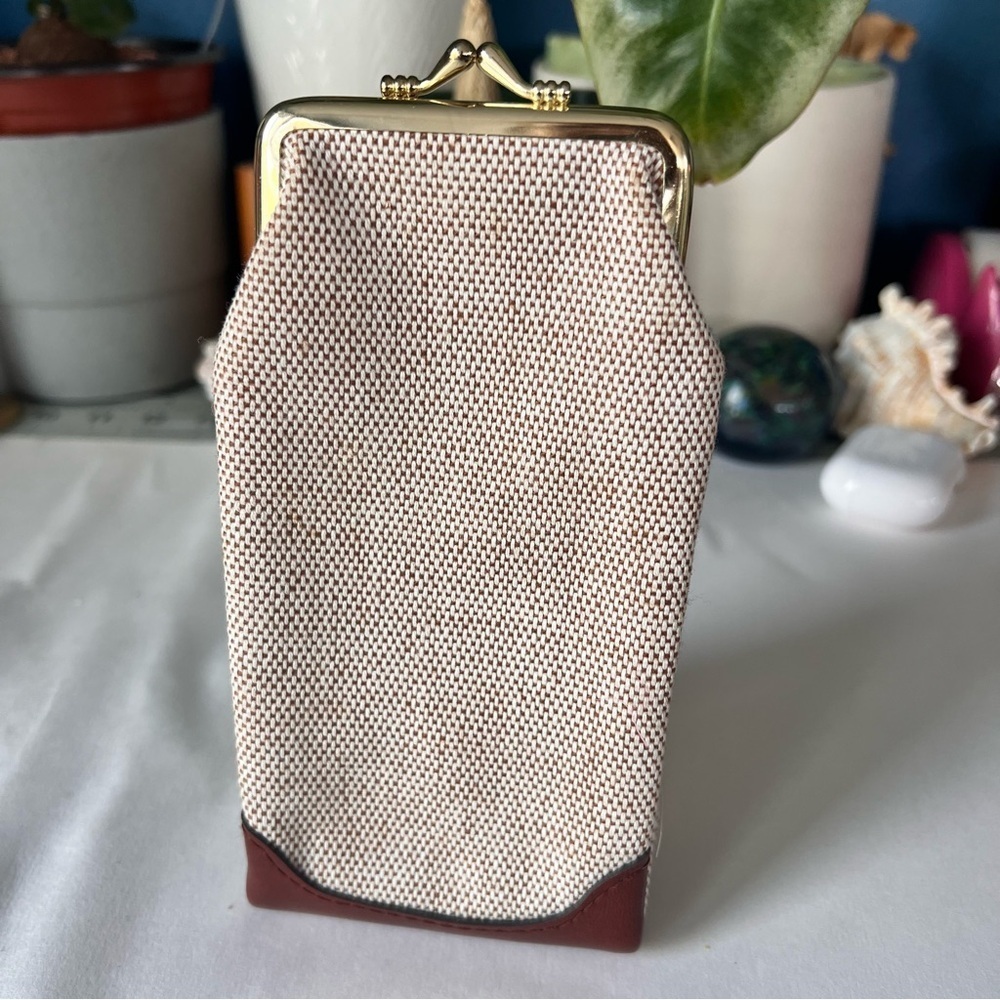 Vintage Ivory Coin Cream Retro Canvas Women's Clutch